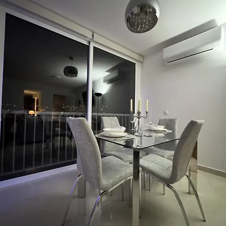 Ac Encanto Apartman La Cisnera