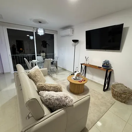 Ac Encanto * La Cisnera